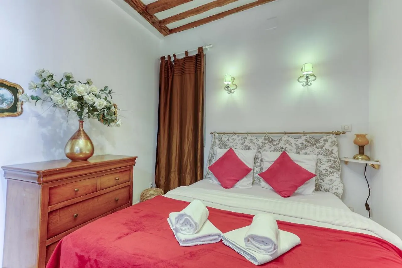 Parisian Cocoon 1Bdr Flat - Prime Loc Le Marais Apartment Paris