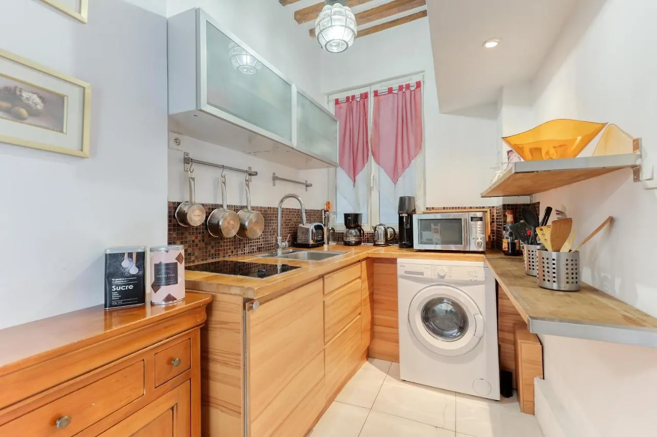 Parisian Cocoon 1Bdr Flat - Prime Loc Le Marais Apartment 0*, Paris