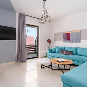 https://nima1-4-bedroom-apt-centraly-located-in-rethimno.rethymnohotels.net