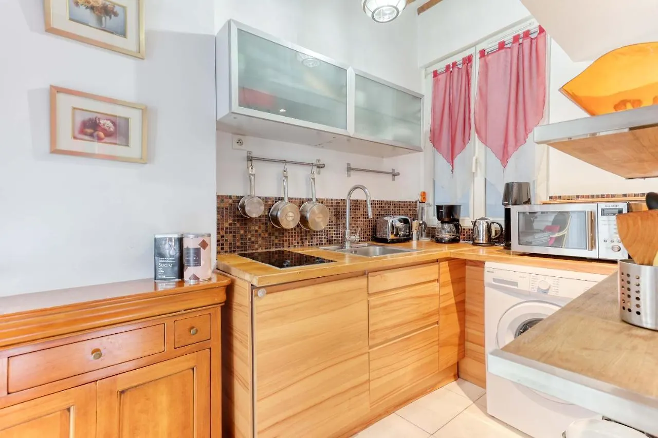 Parisian Cocoon 1Bdr Flat - Prime Loc Le Marais Apartment  Paris